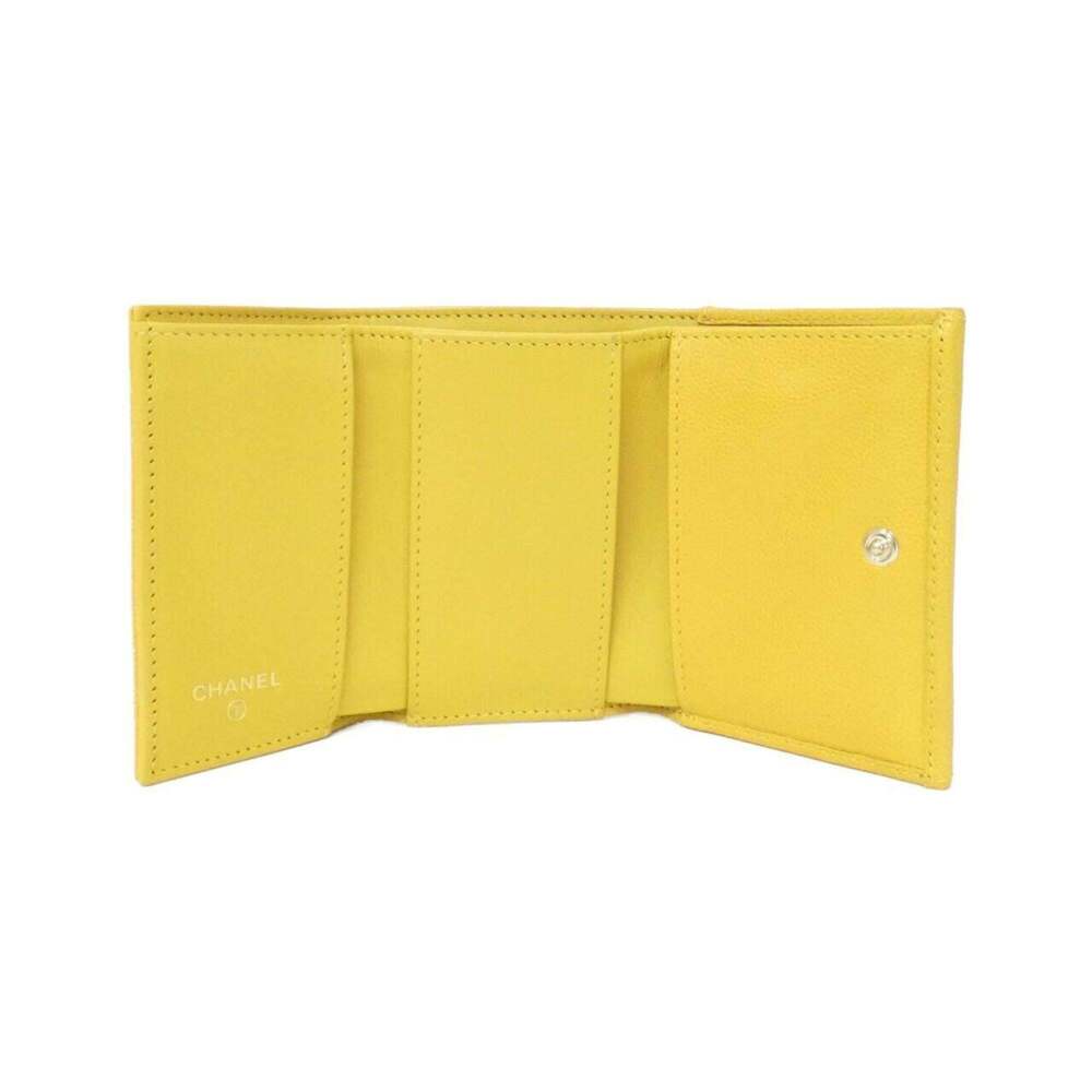 CHANEL Authentic Yellow Wallet - Picture 5 of 8